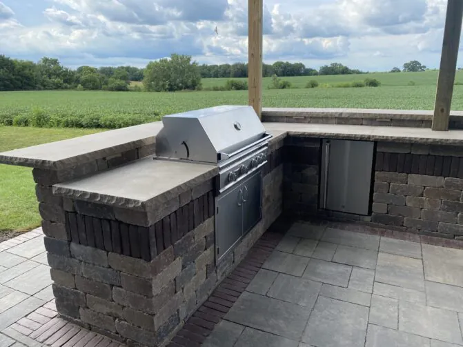 A beautiful outdoor kitchen in Peoria, IL, designed and installed by Mark Hoerr Landscaping